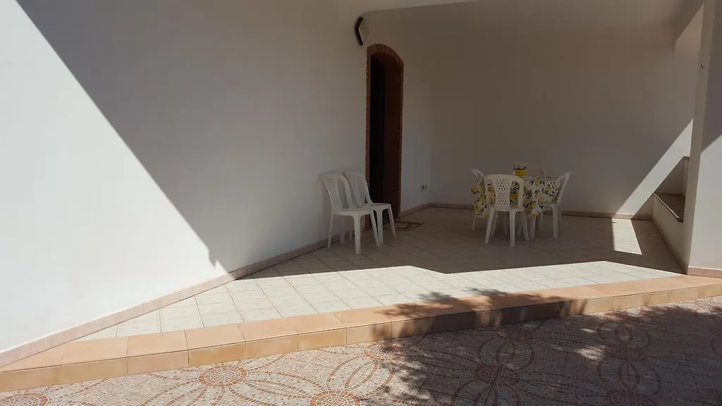 Villa Ibiscus Santa Maria Del Focallo Italy